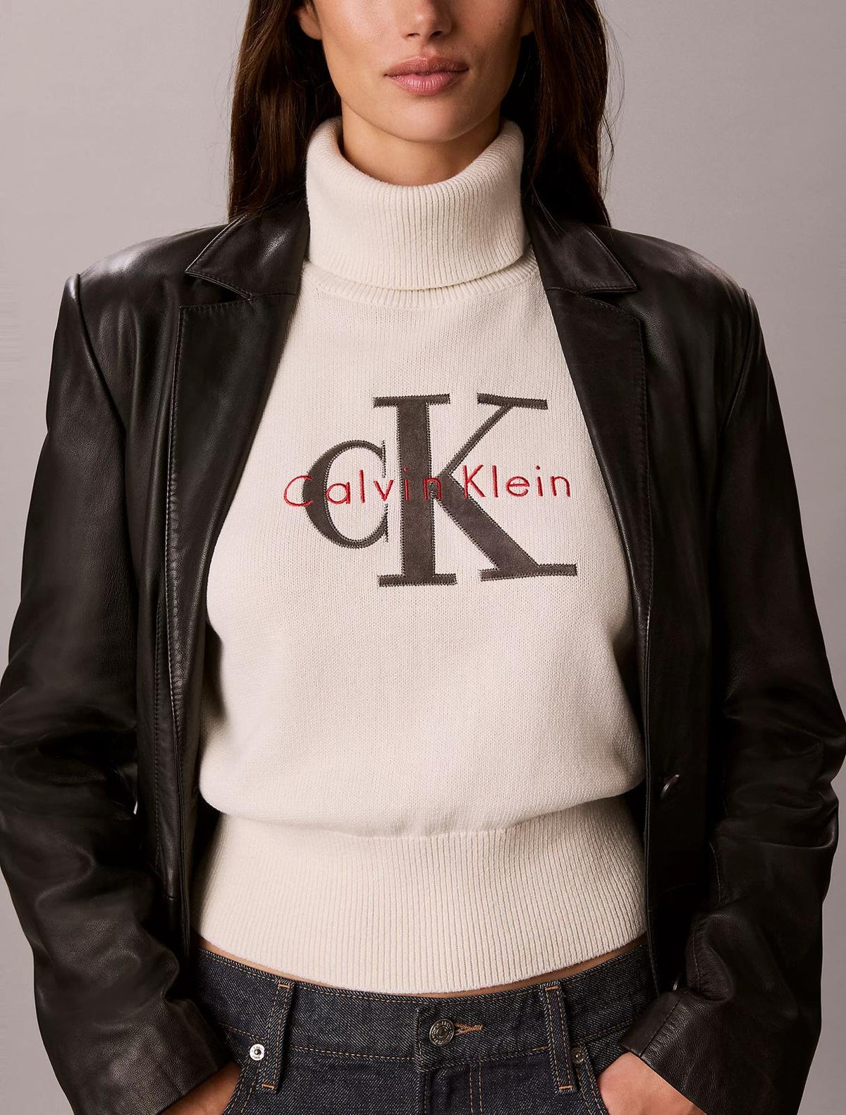 Maglia Calvin Klein Jeans con logo in velluto e ricamo