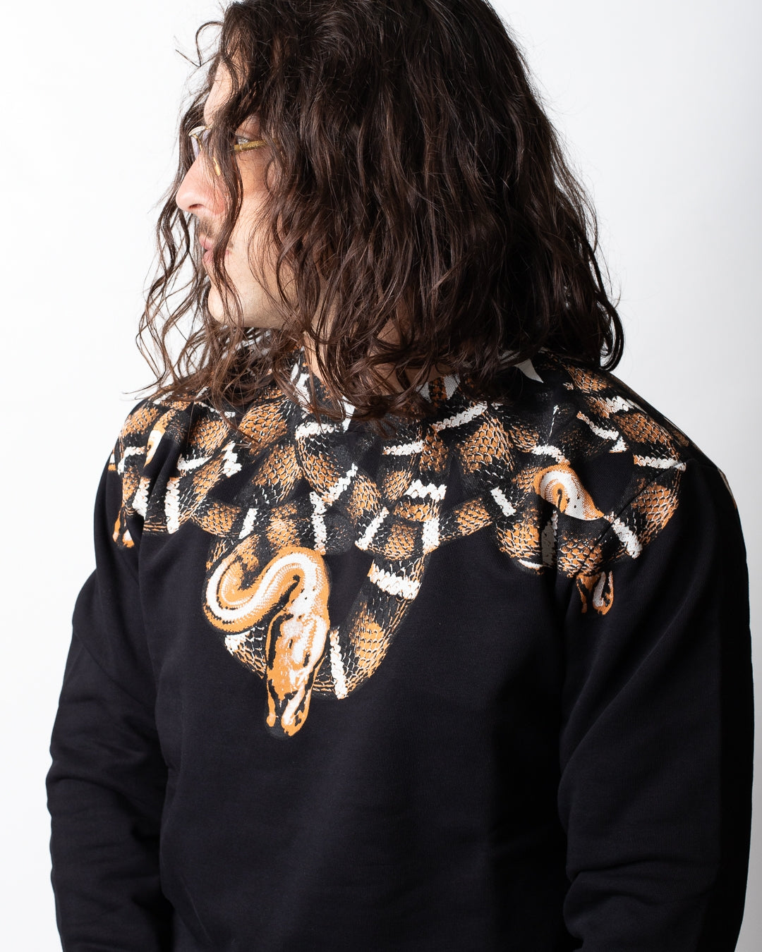 Felpa Marcelo Burlon girocollo con logo snake uomo