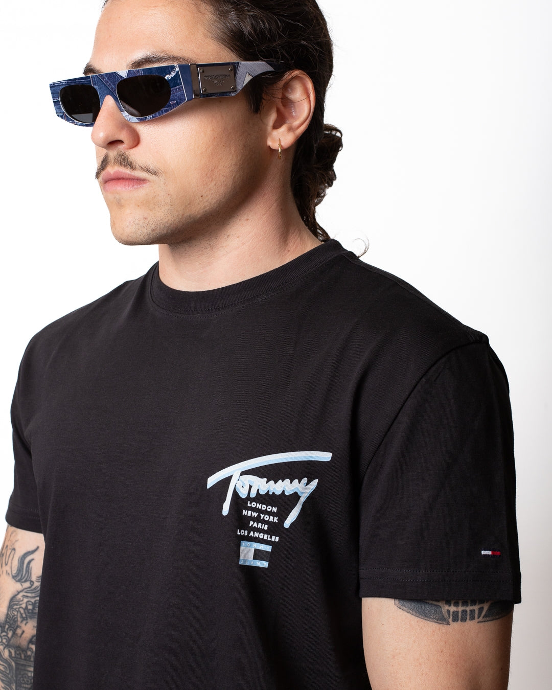 T-Shirt Tommy Jeans con logo signature uomo
