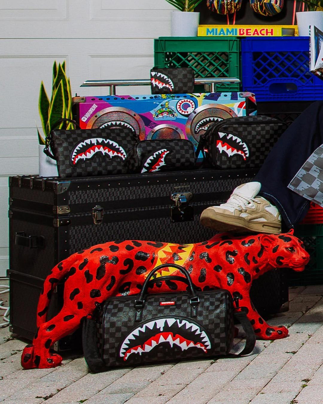 Borsa Sprayground nero Dripping sharks in paris mini duffle