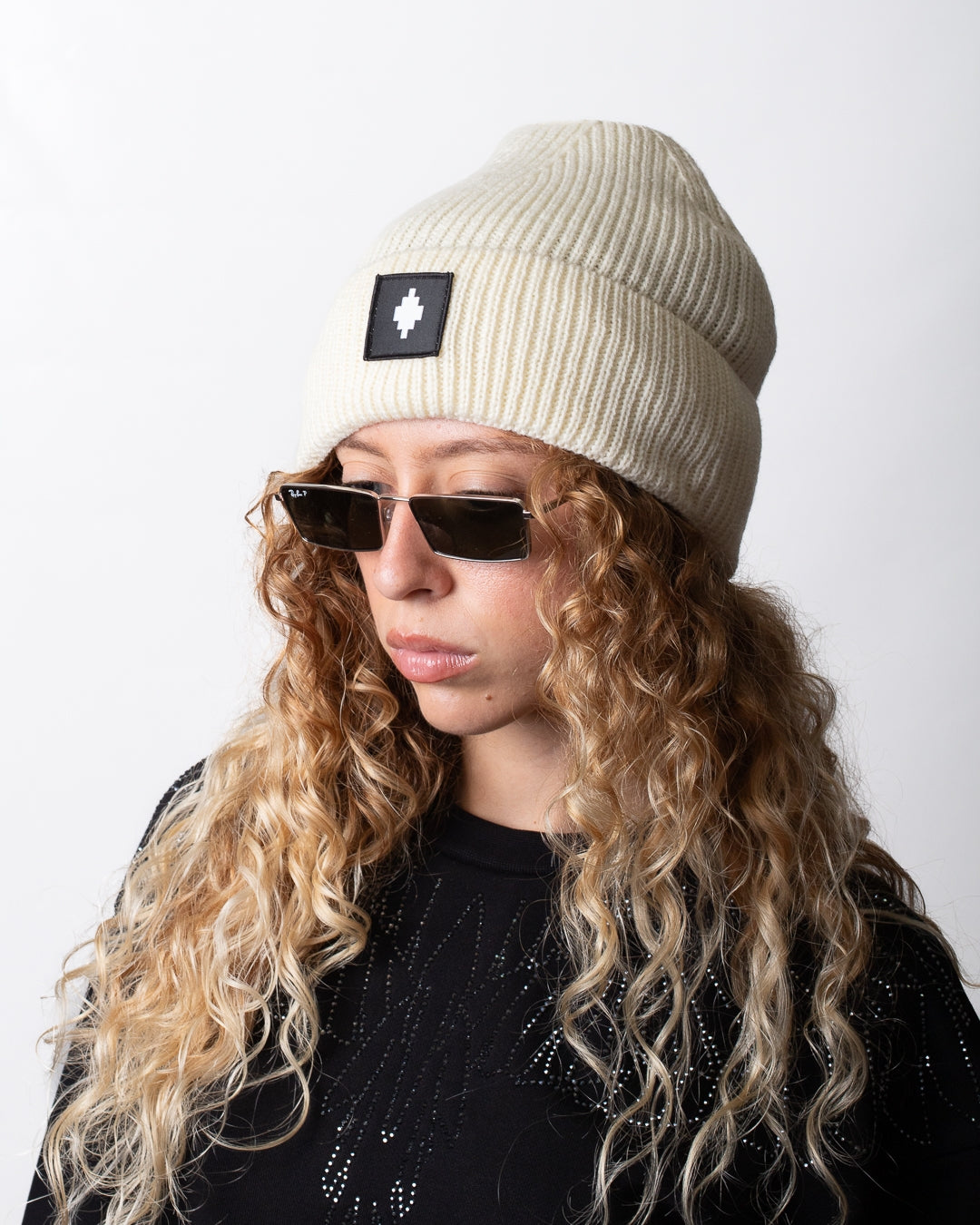 Cappello Marcelo Burlon con patch logata