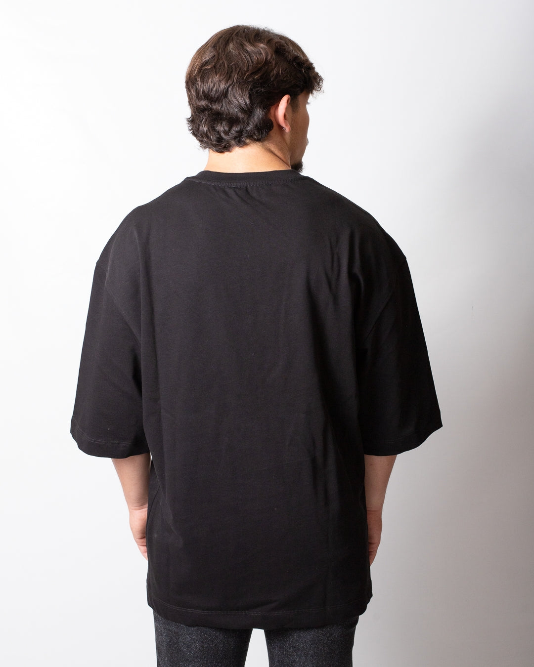 T-Shirt John Richmond over con logo e borchie uomo