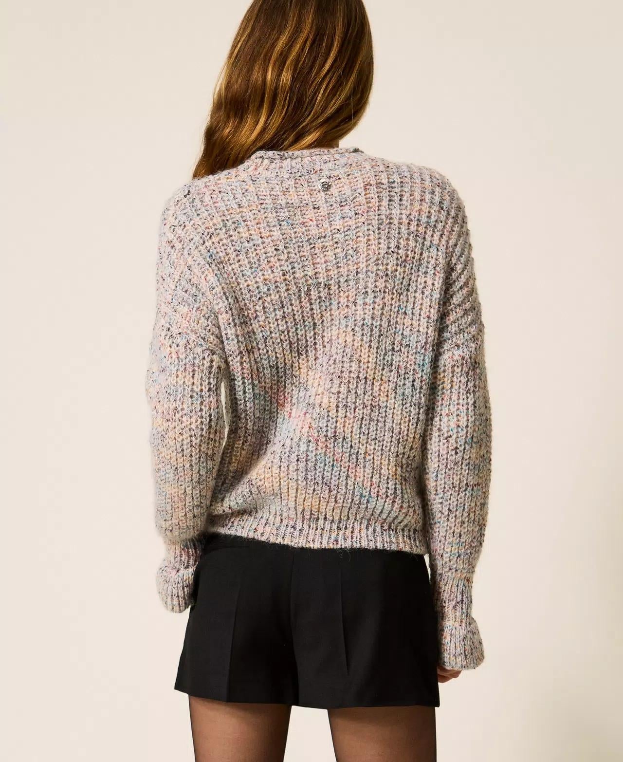 Maglia Twinset Actitude multicolor con gioielli donna