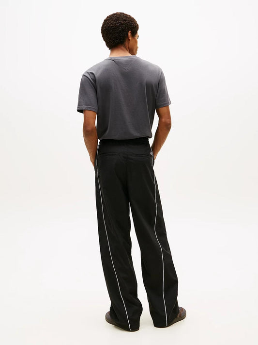 Pantalone Tommy Jeans in nylon "Parachute Track" uomo
