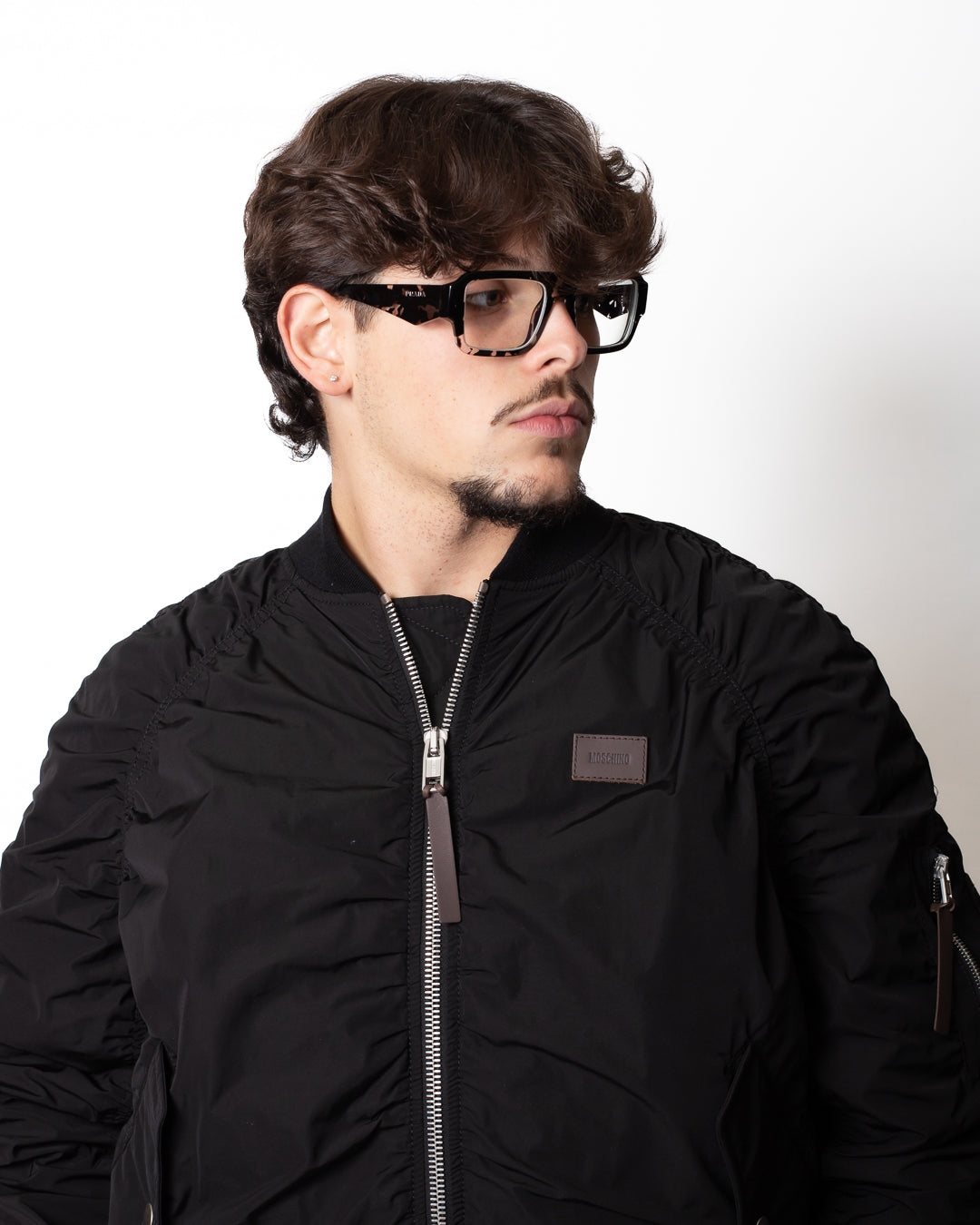 Giubbotto Moschino modello bomber con patch logata