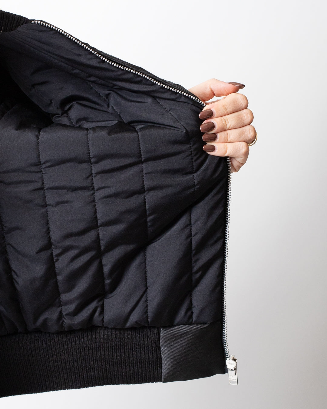 Giubbotto Marcelo Burlon bomber con logo ricamato donna