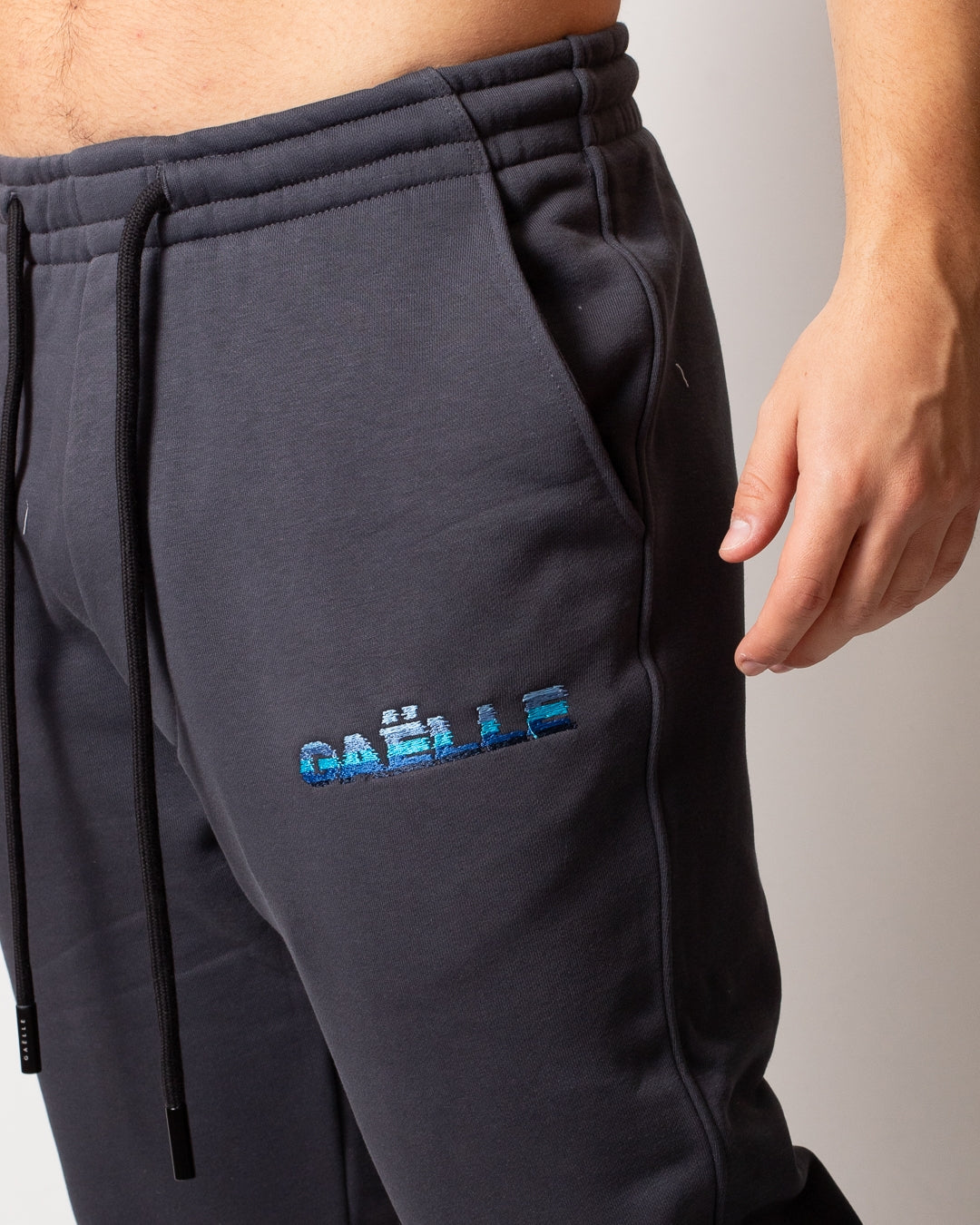 Pantalone Gaelle in felpa con logo ricamato uomo