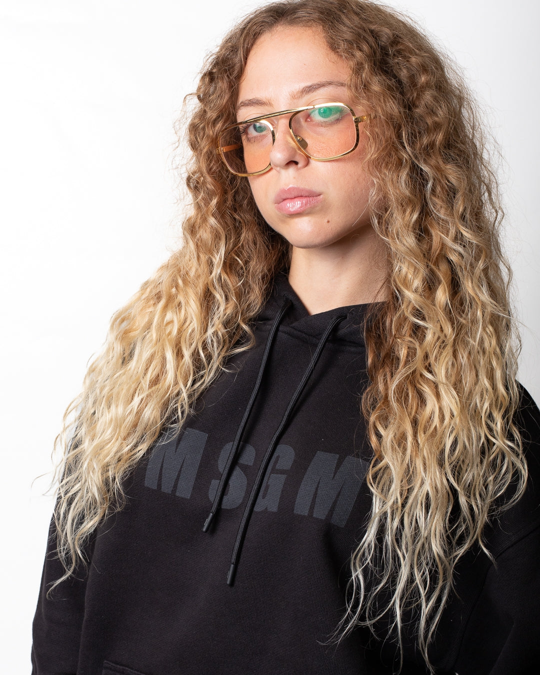 Felpa MSGM con cappuccio e logo tono su tono