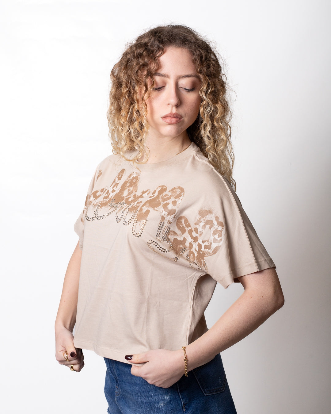 T-Shirt Disclaimer cropped con logo animalier e strass donna