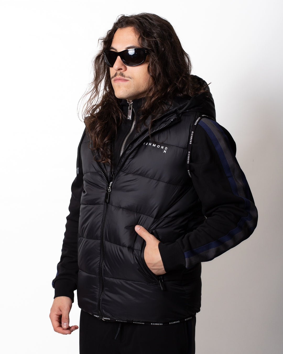 Gilet Richmond X trapuntato con bordi logati uomo