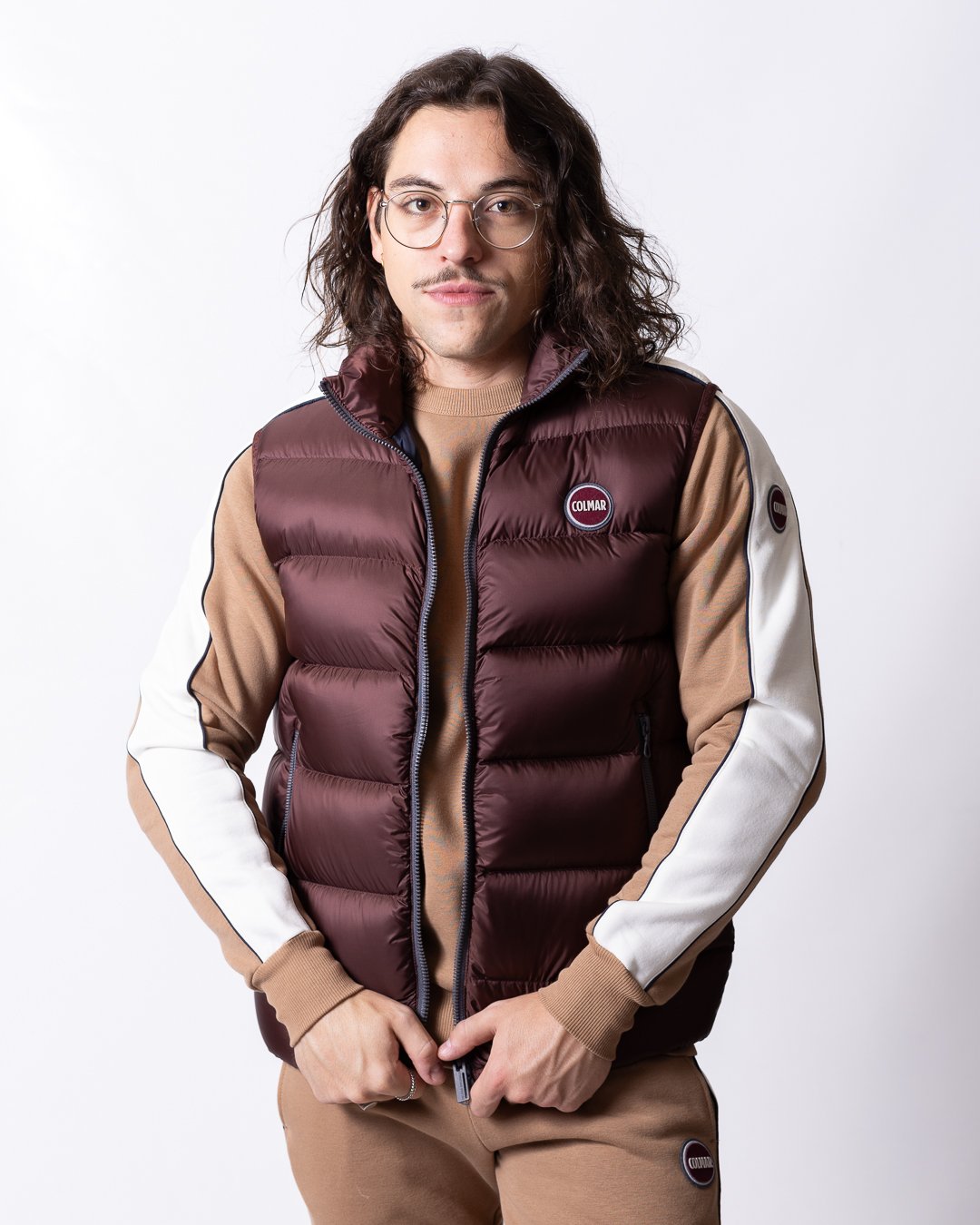 Gilet Colmar imbottito con logo in rilievo e finitura lucida