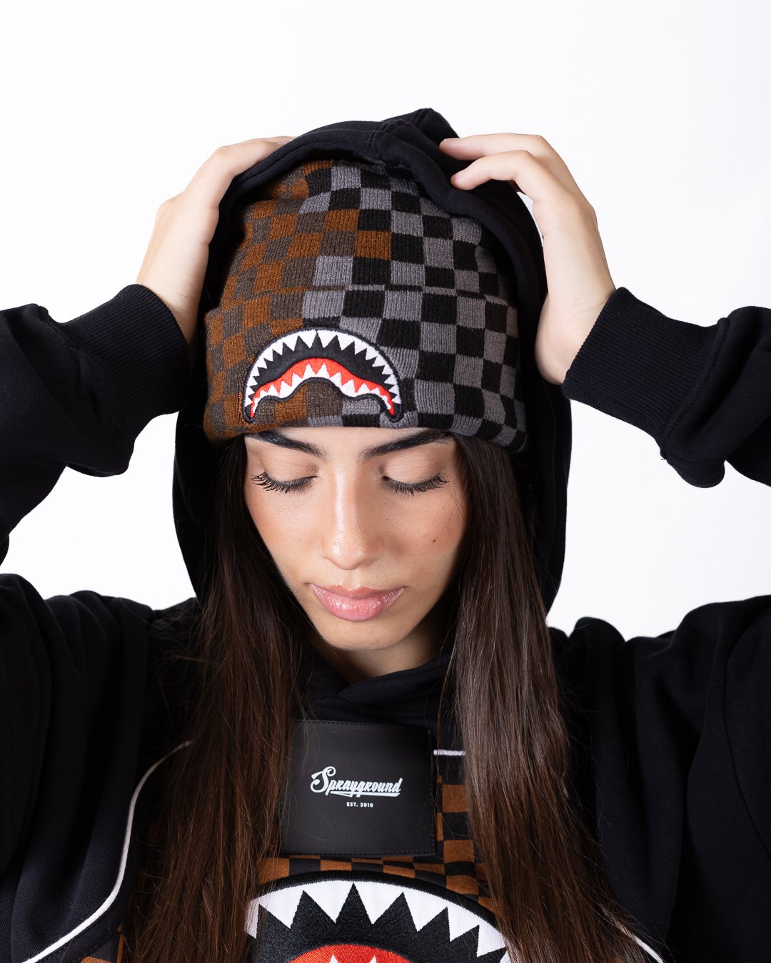 Cappello Sprayground con iconico logo ricamato e double check