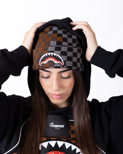 Cappello Sprayground con iconico logo ricamato e double check