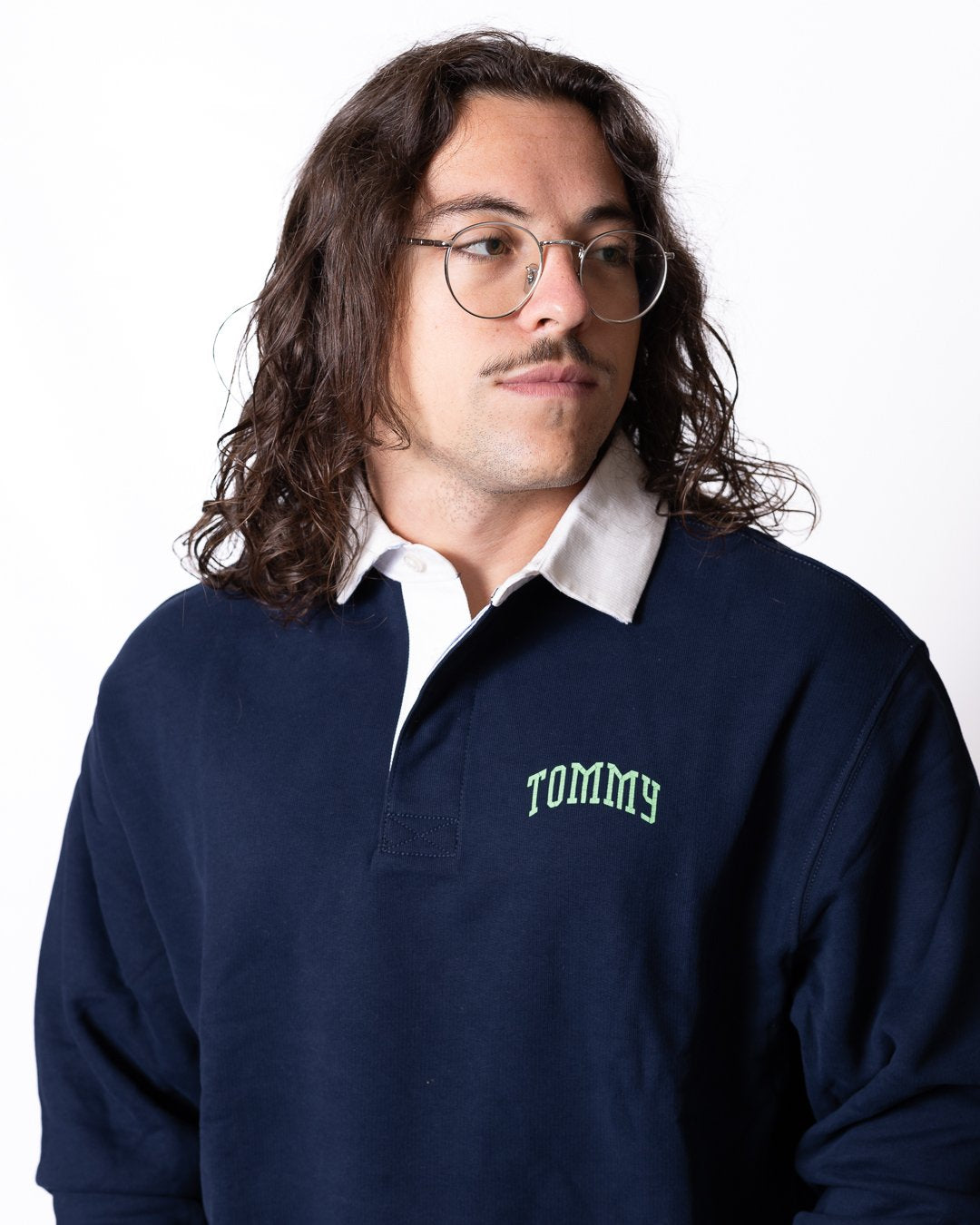 Felpa polo Tommy Jeans con collo a contrasto e logo stampato