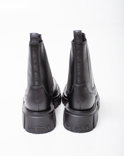 Stivaletto Love Moschino in pelle donna