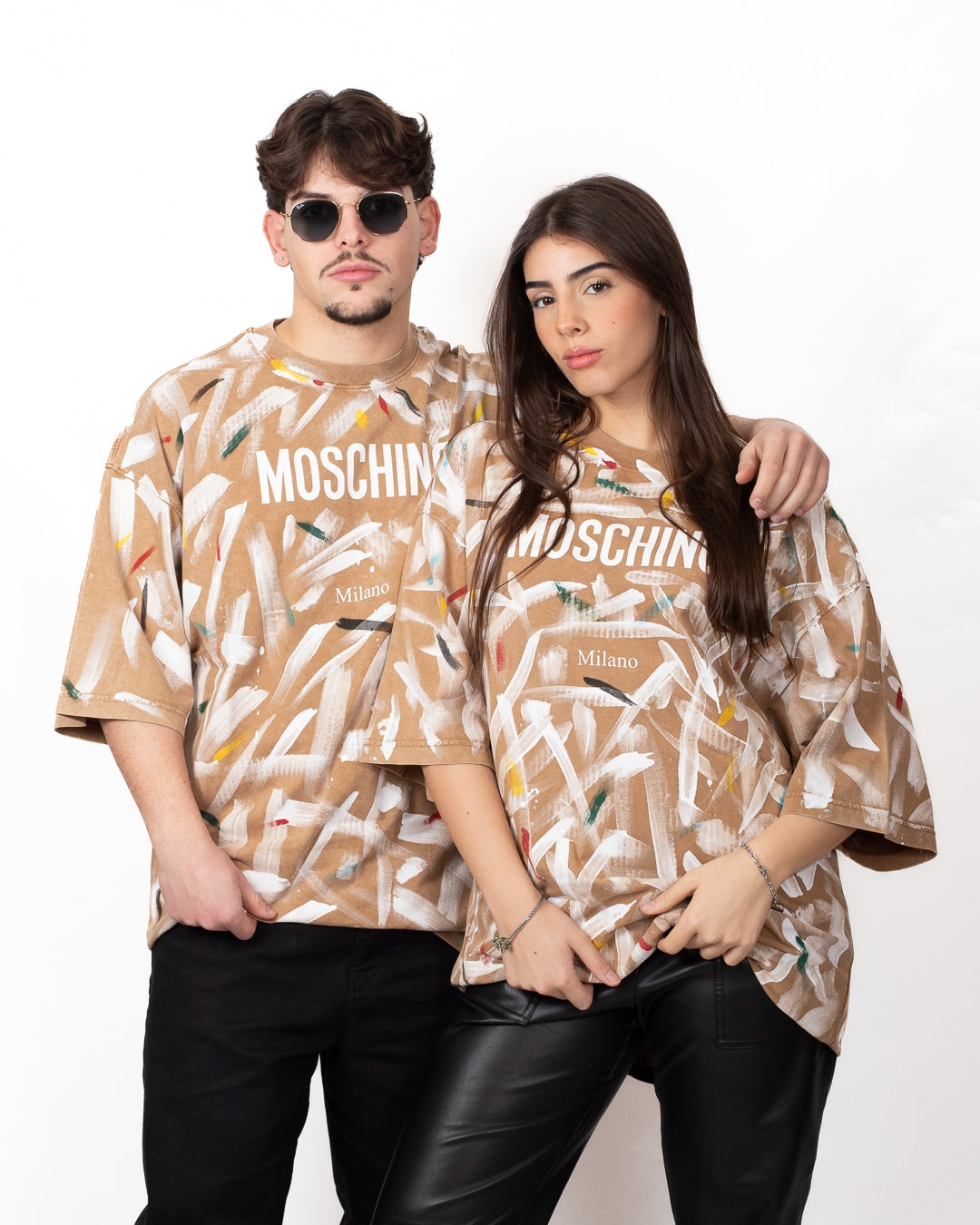 T-Shirt Moschino con stampa painting 