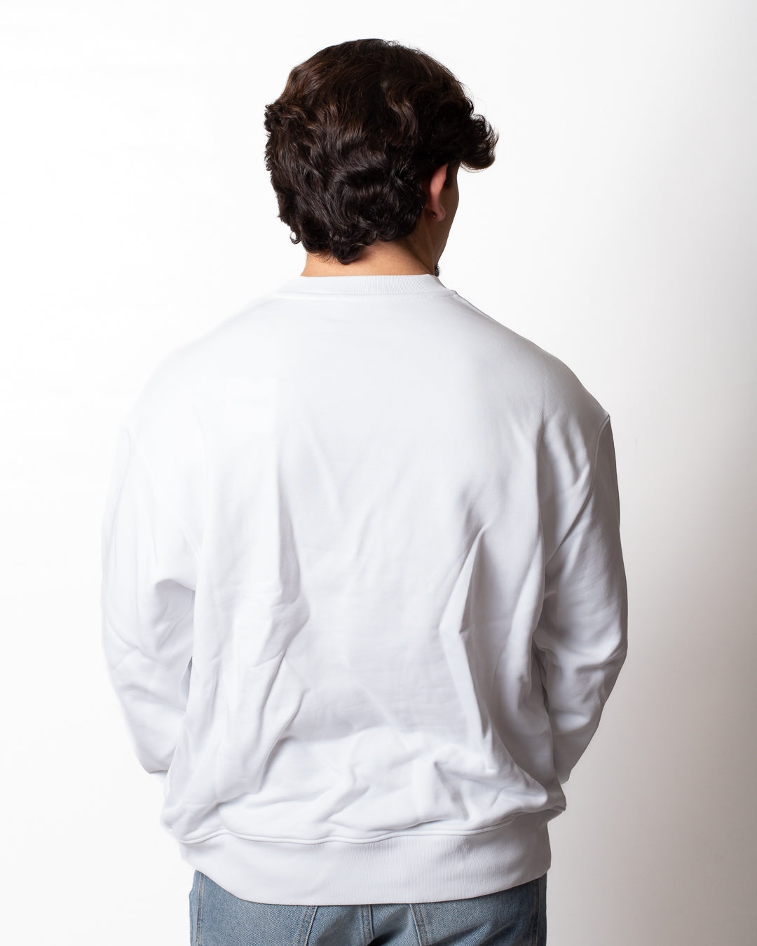 Felpa Moschino girocollo con ricamo logato "Laurel crown"