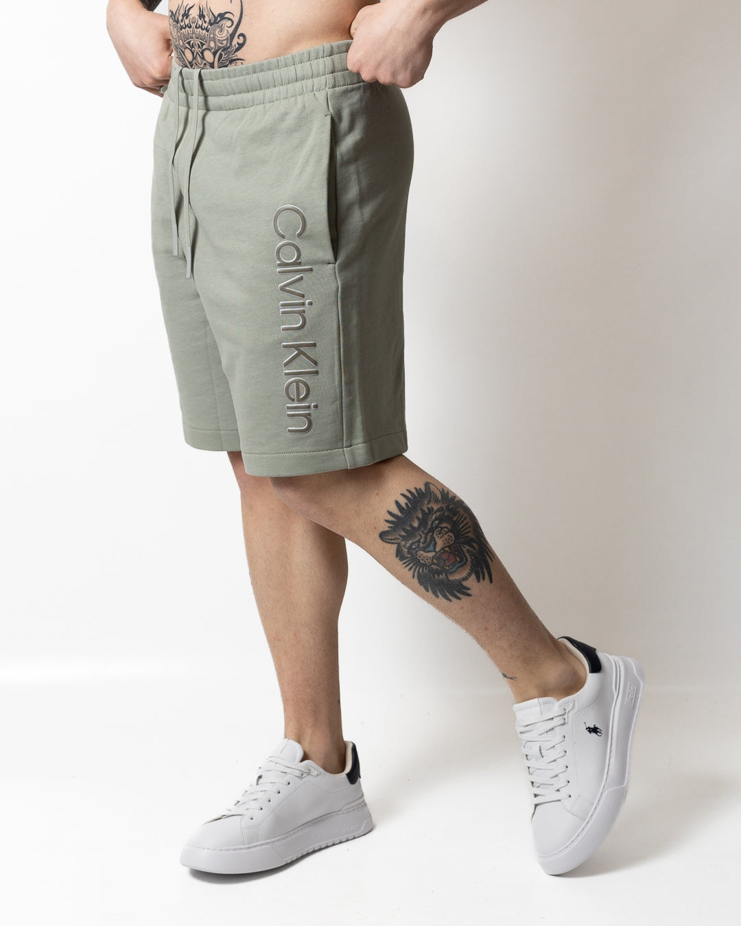 Short Calvin Klein in felpa con logo in rilievo uomo