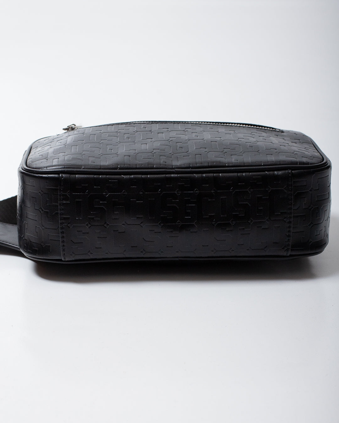 Tracolla GCDS in pelle con logo all-over