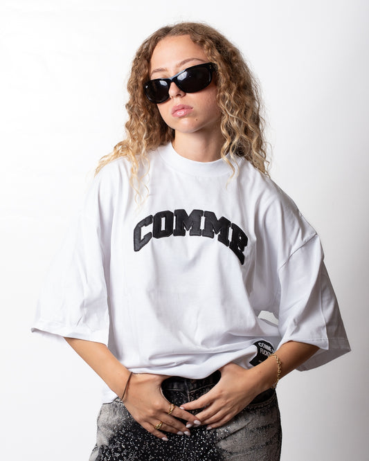 T-Shirt Comme des Fuckdown con logo in pelle donna
