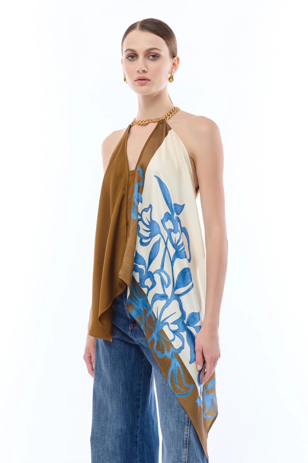 Blusa Nenentte con catena oro top smanicato donna