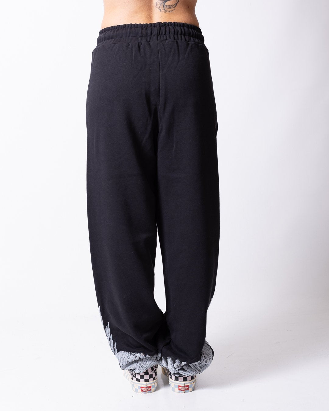 Pantalone County of Milan con grafica ali donna
