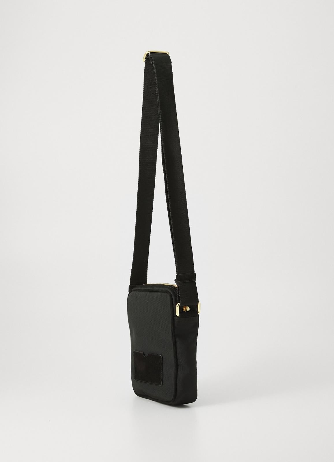 Tracolla Moschino in tessuto con placca in metallo uomo