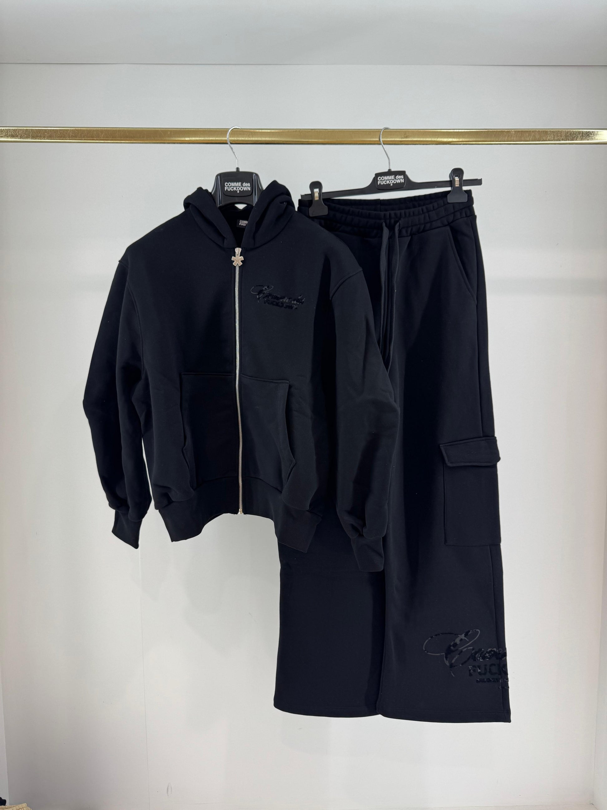 Felpa Comme des Fuckdown fullzip con cappuccio e logo in rilievo donna