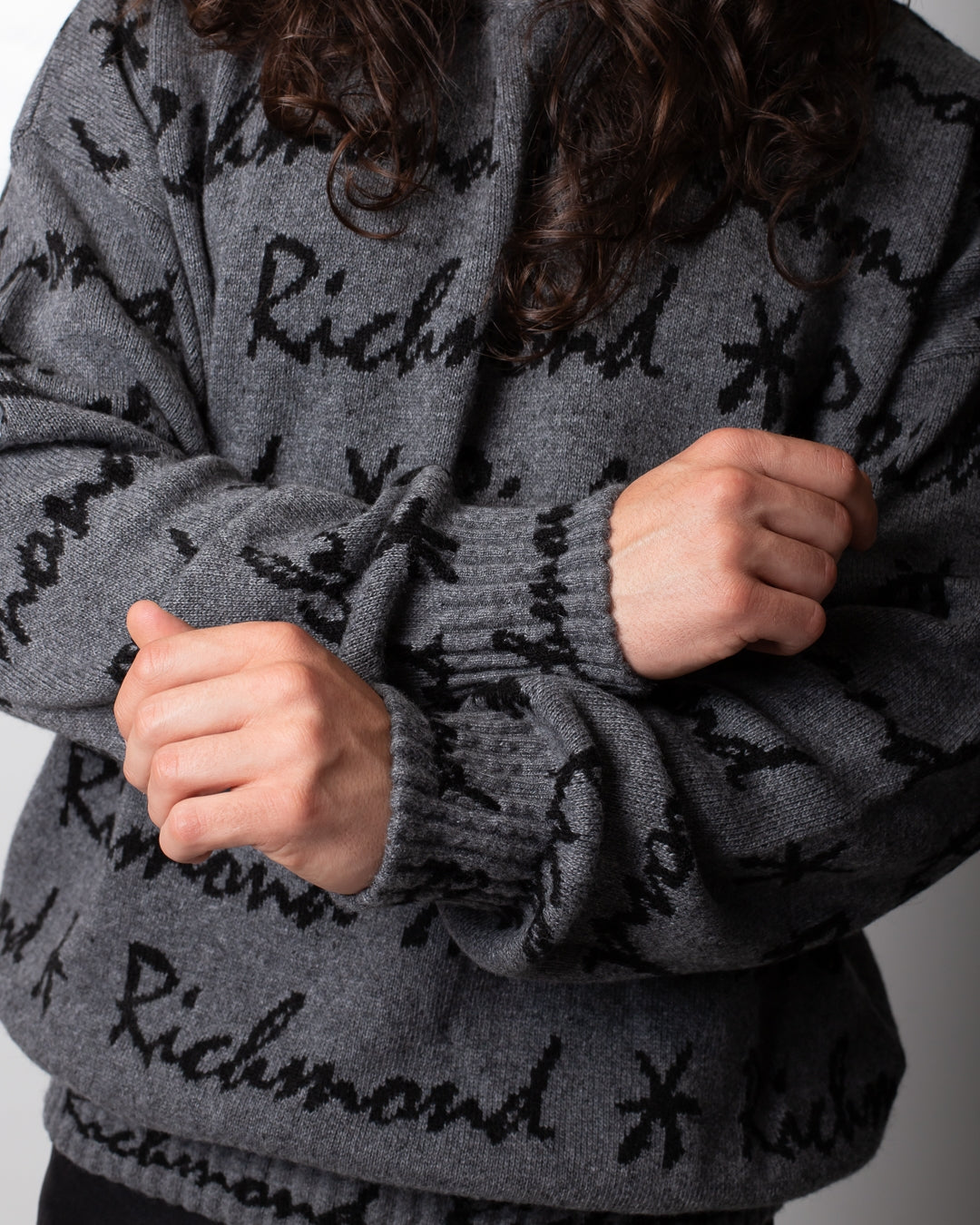 Maglia Richmond X con cappuccio e logo all-over uomo