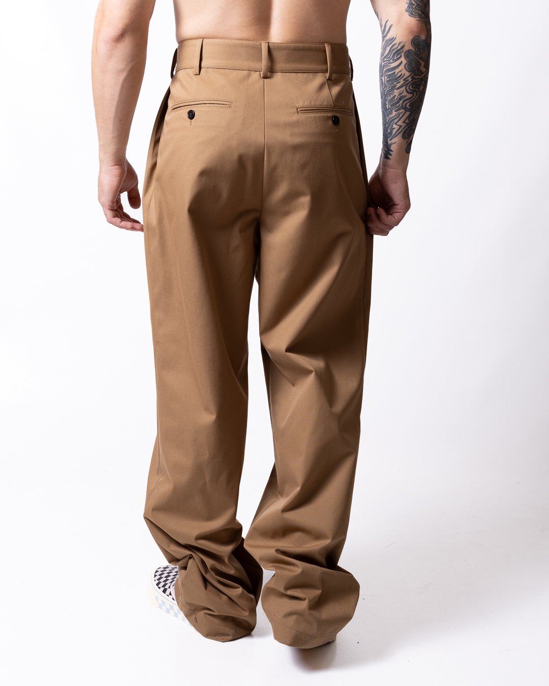 Pantalone MSGM con logo ricamato lateralmente