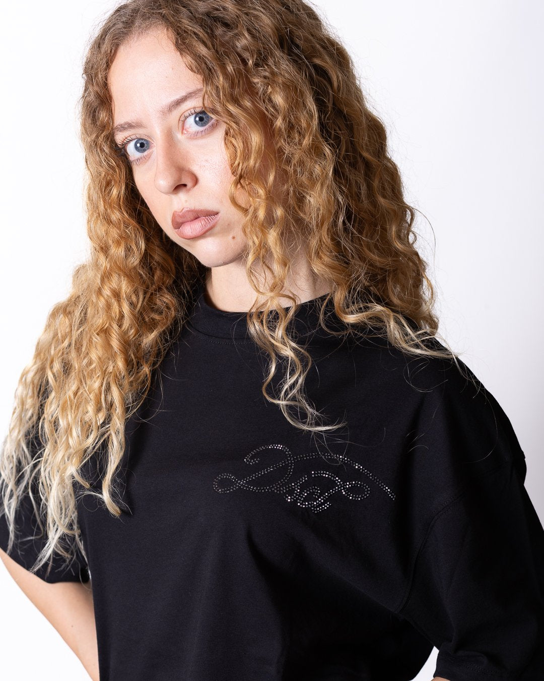 T-shirt Disclaimer con logo e grafica brillantinata