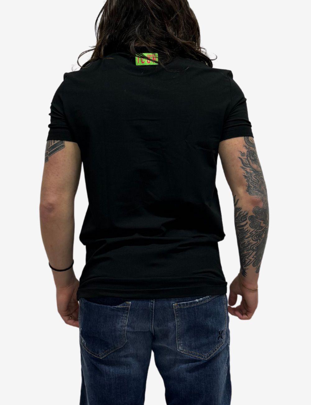 T-Shirt Dsquared2 con logo colorato applicato sul retro