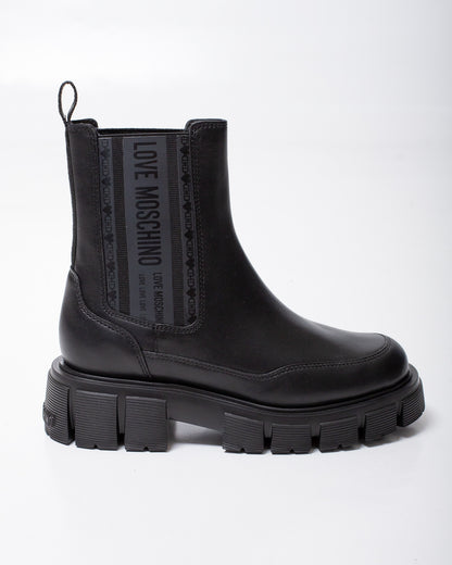 Stivaletto Love Moschino in pelle donna