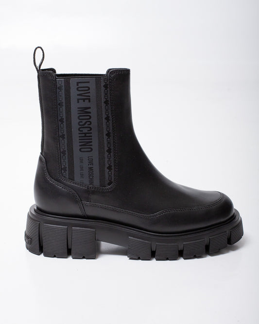 Stivaletto Love Moschino in pelle donna