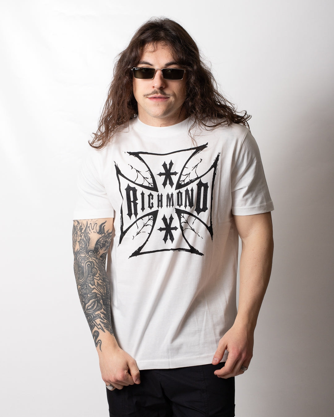 T-Shirt Richmond X con stampa gothic e borchie uomo