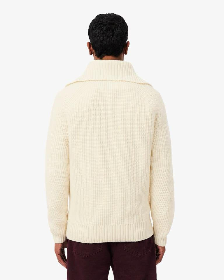Maglia Lacoste in lana con costa inglese e iconico logo del coccodrillo ricamato