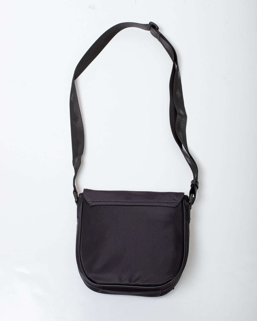 Borsa Marcelo Burlon in nylon con tracolla e logo wings colorfull