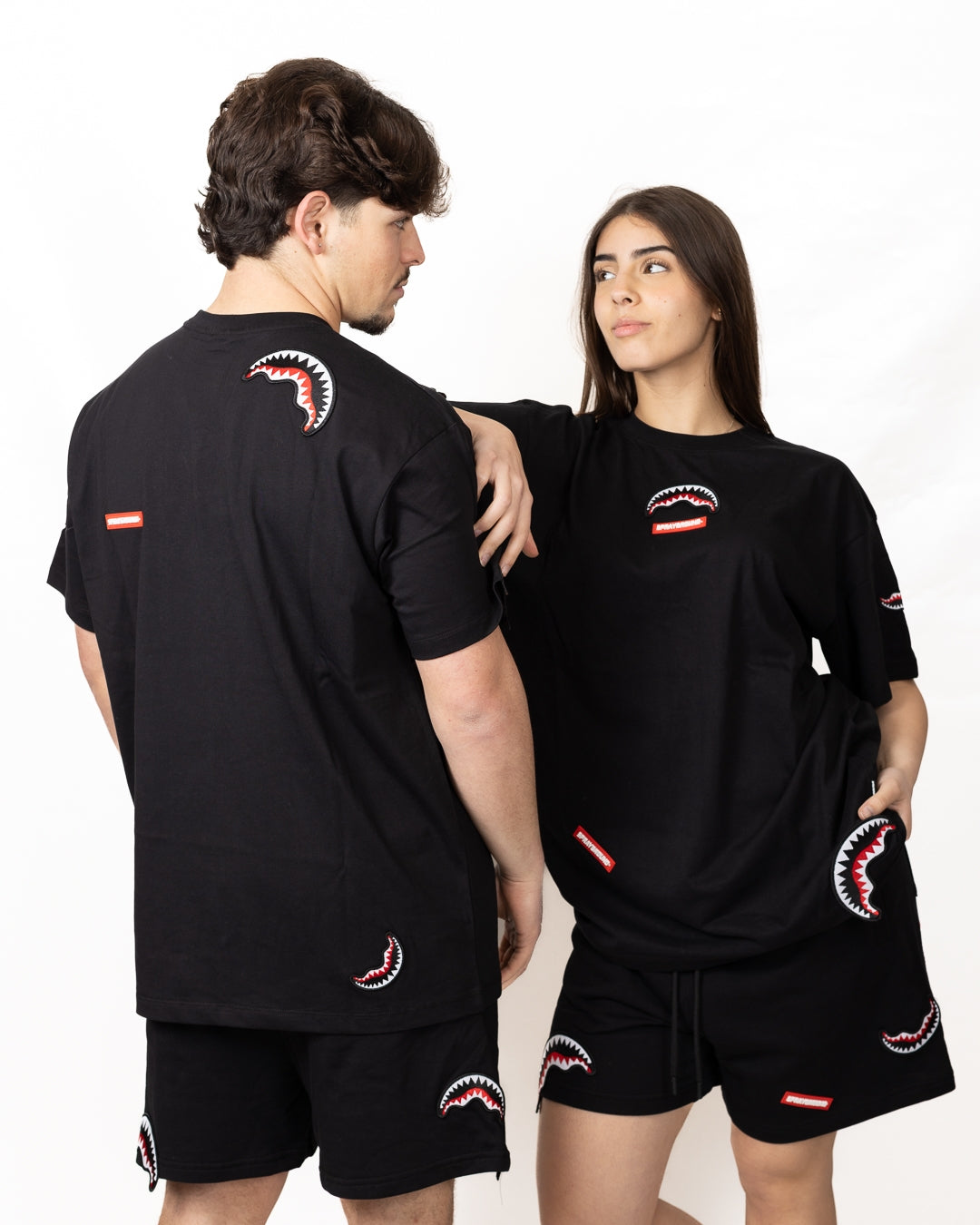 T-Shirt Sprayground "Shark Patches black"