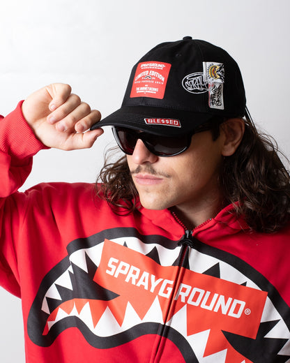 Cappello Sprayground con visiera ed etichette