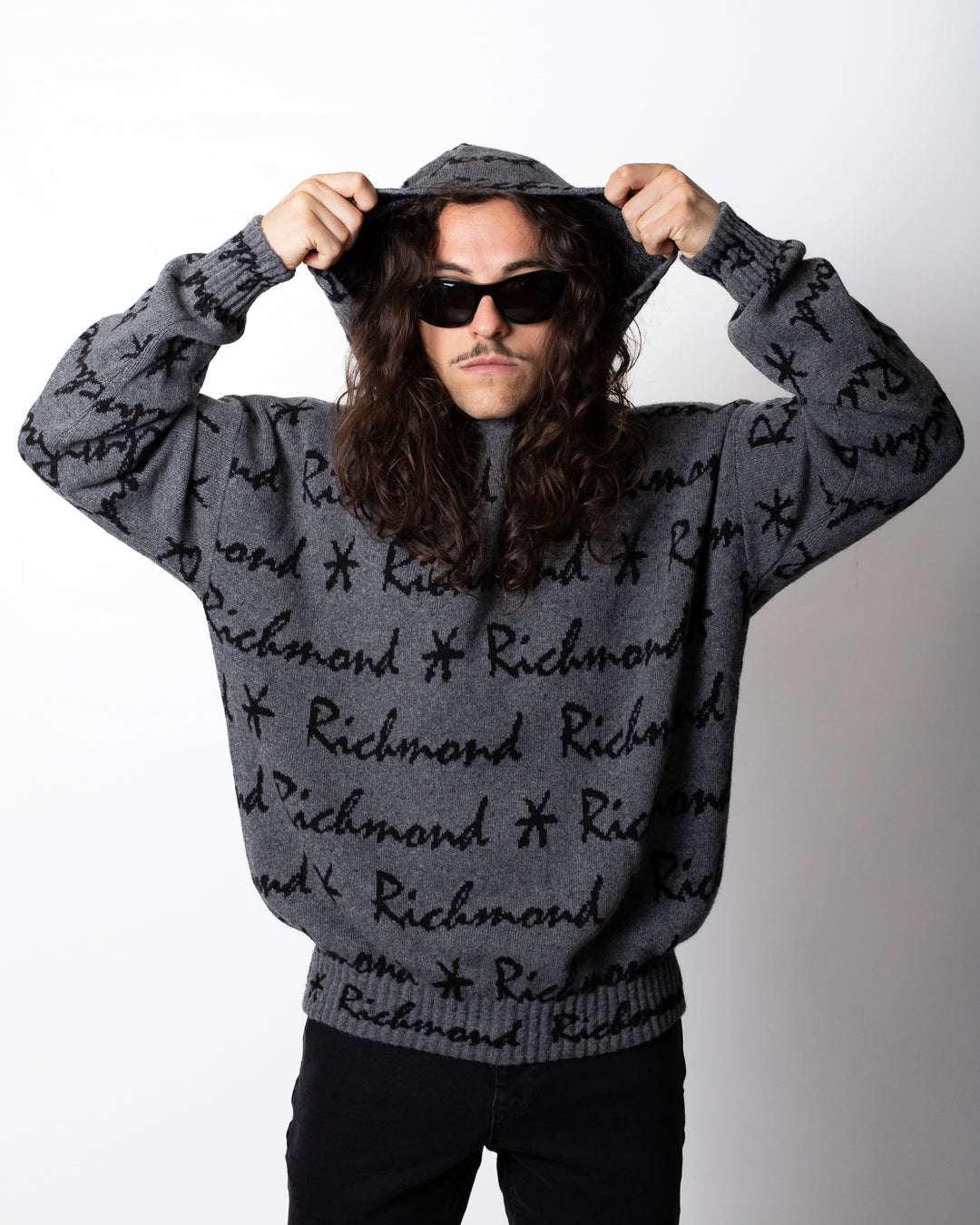 Maglia Richmond X con cappuccio e logo all-over uomo