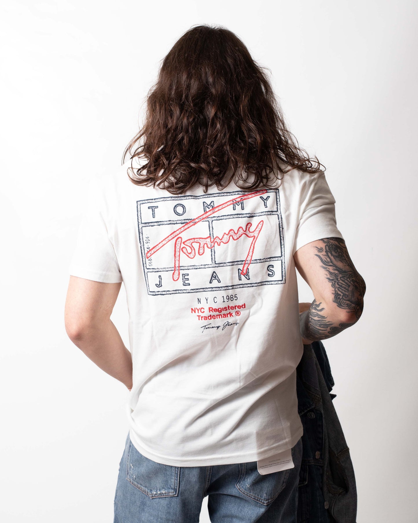 T-Shirt Tommy Jeans "Sign Spray" uomo