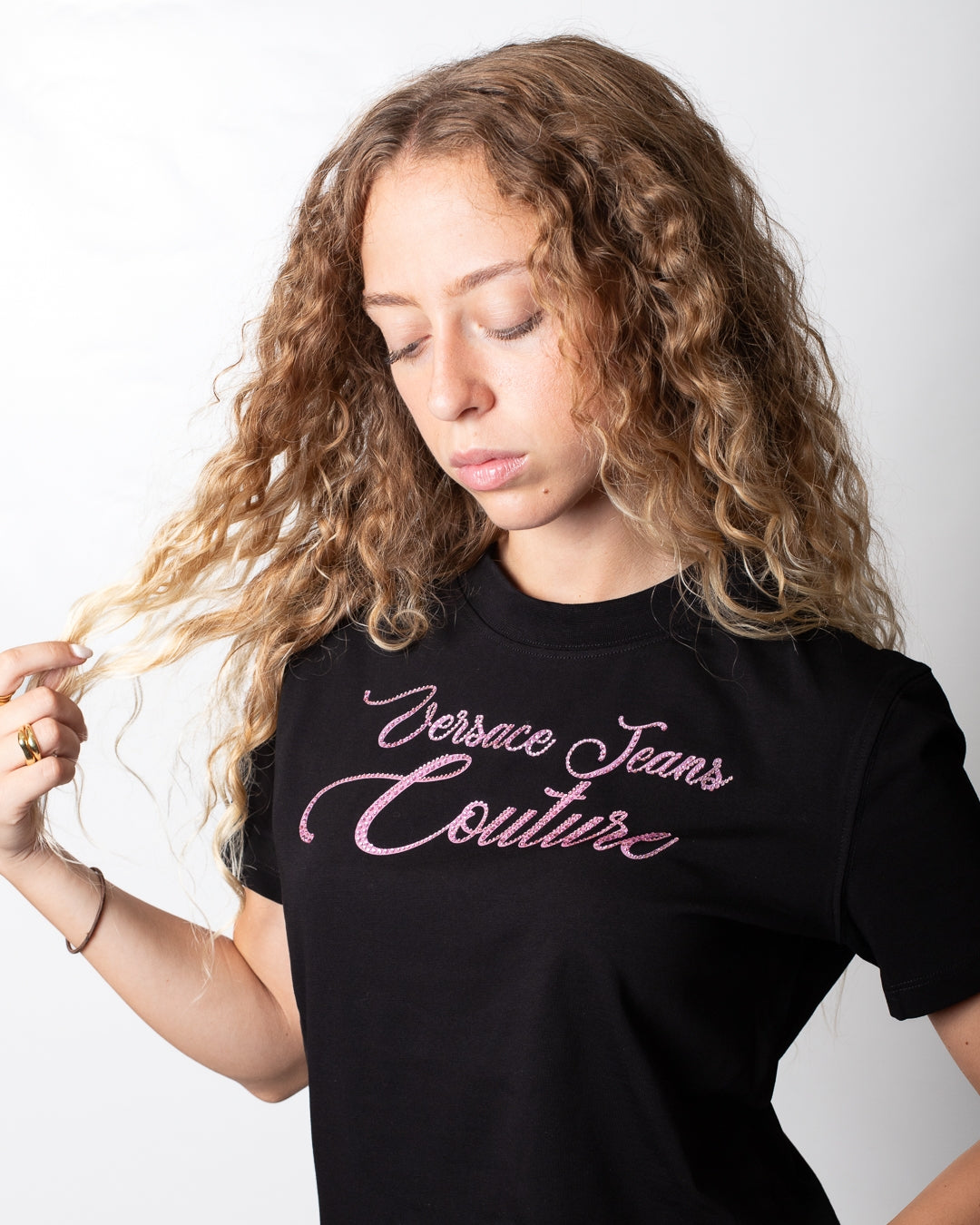 T-Shirt Versace Jeans Couture "Italics Logo" con strass donna