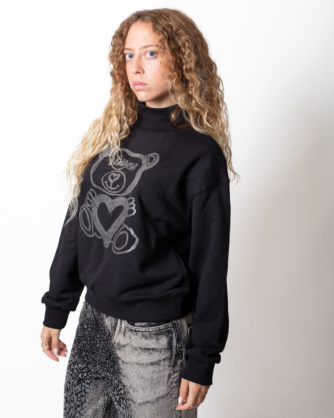 Felpa Disclaimer a collo alto con stampa teddy donna