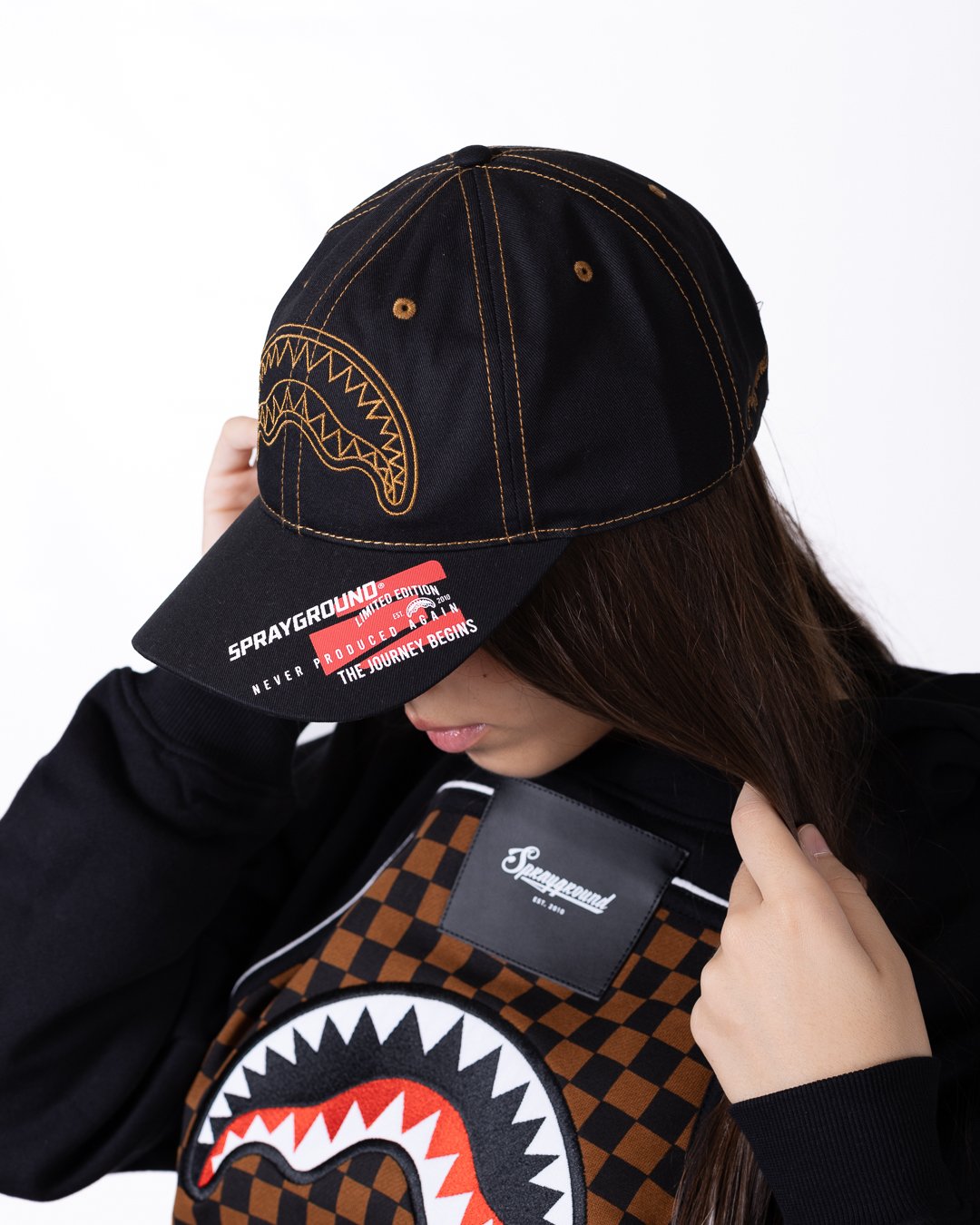 Cappello Sprayground con visiera, logo ricamato a contrasto e logo stampato