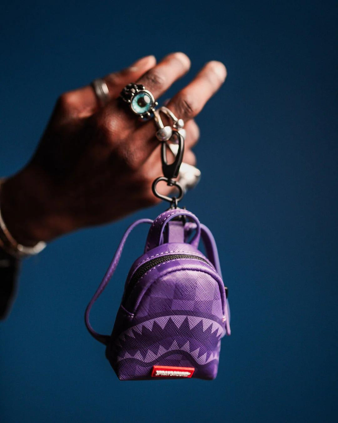Portachiavi Sprayground viola Purple shark sharks in paris keychain