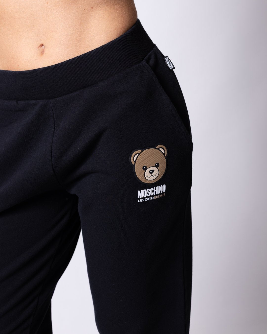 Pantalone Moschino Active con logo underbear e orsetto