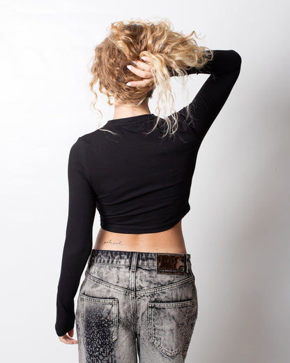 Maglia Disclaimer cropped con logo signature donna