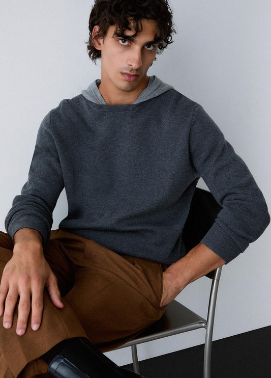 Maglia Liu Jo con cappuccio staccabile e logo metallico