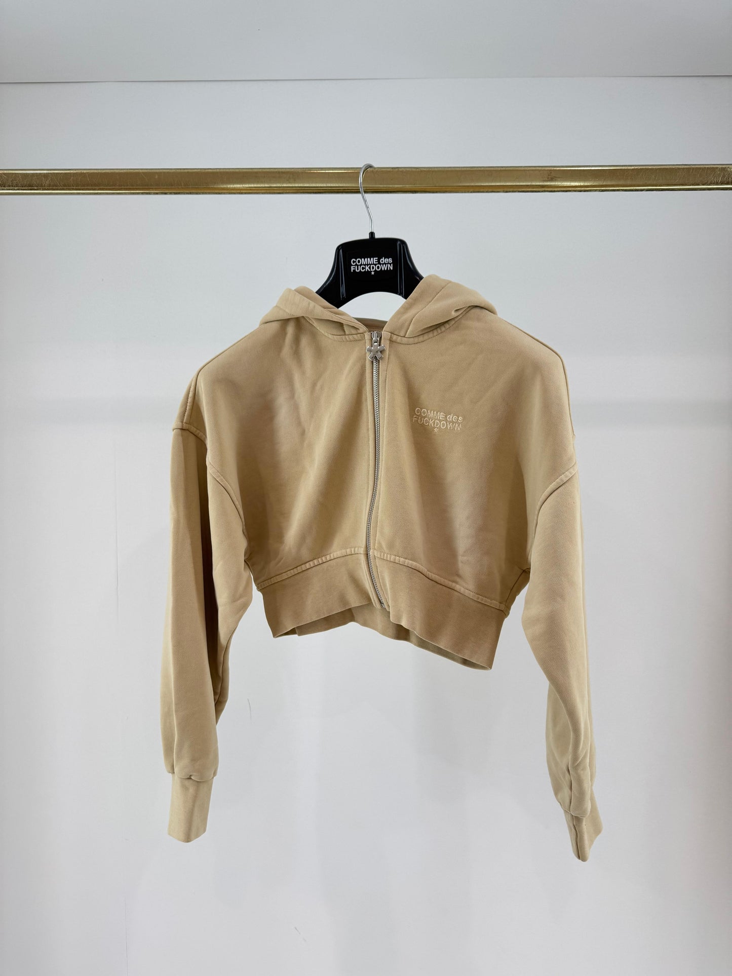 Felpa Comme des Fuckdown cropped fullzip con cappuccio donna