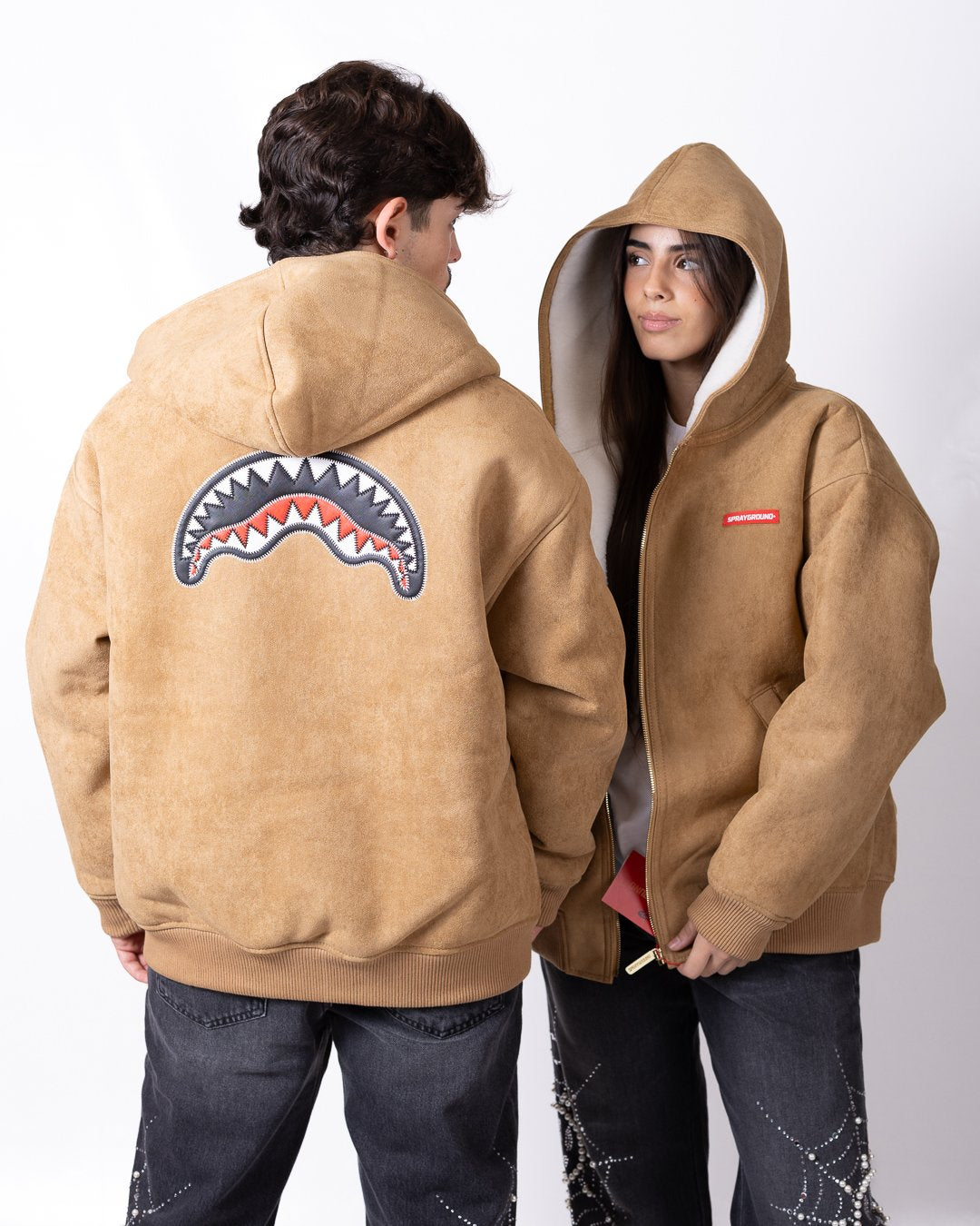 Ecomontone Sprayground con cappuccio, logo e patch logo in pelle e ricamo